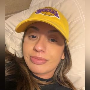 Meet your Posher, Elia